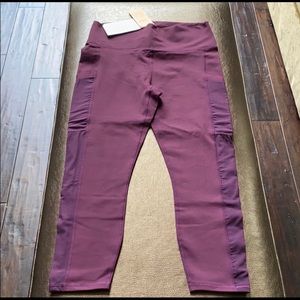 NWT- Fabletics Leggings
